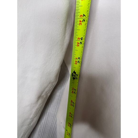 Talbots Cropped Pants Womens 14 White Button Accent on Legs 34" Waist Classic - Picture 7 of 7